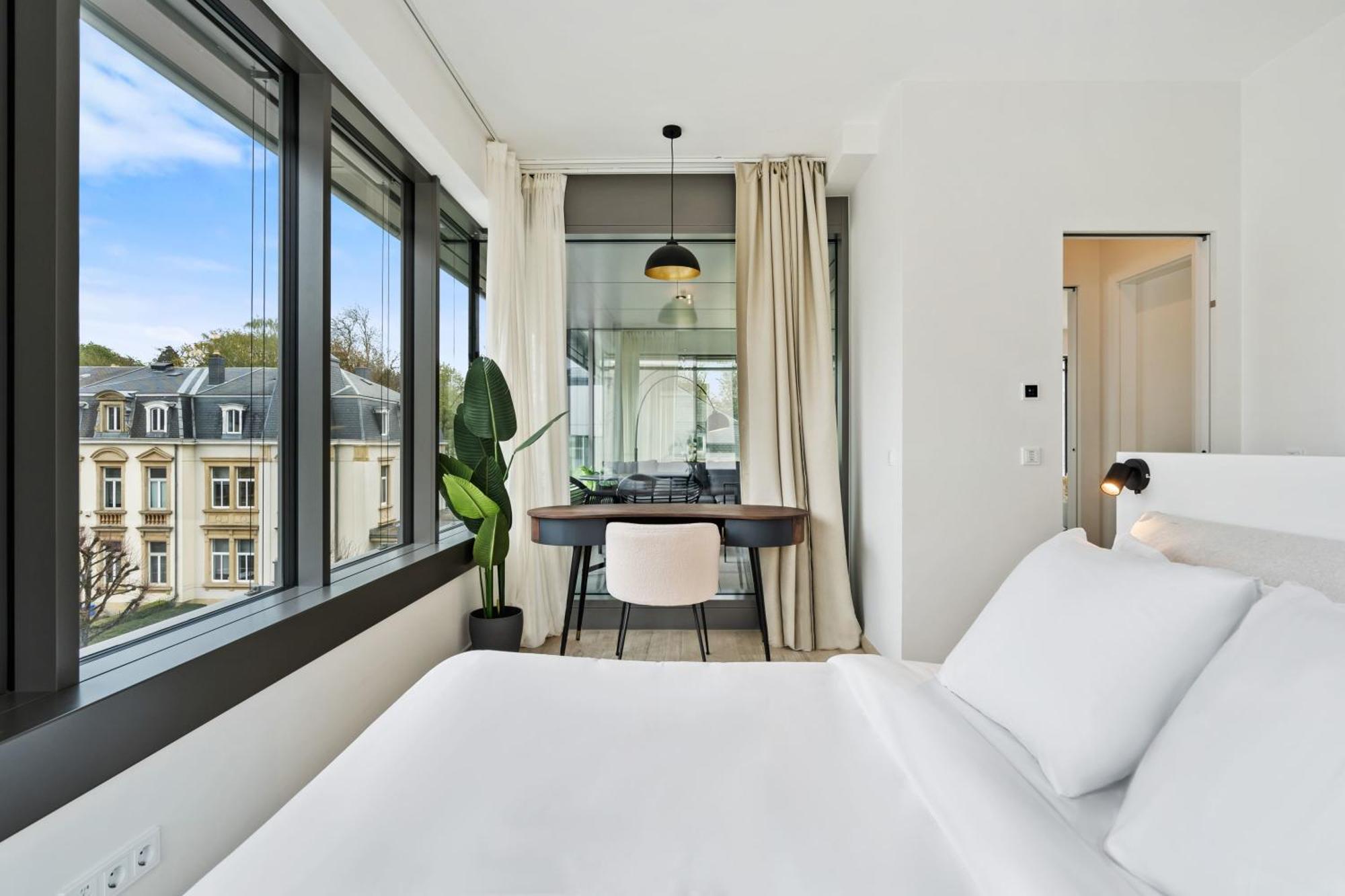 Elegant 2Br With Balcony In Heart Of Luxembourg Apartment Luaran gambar