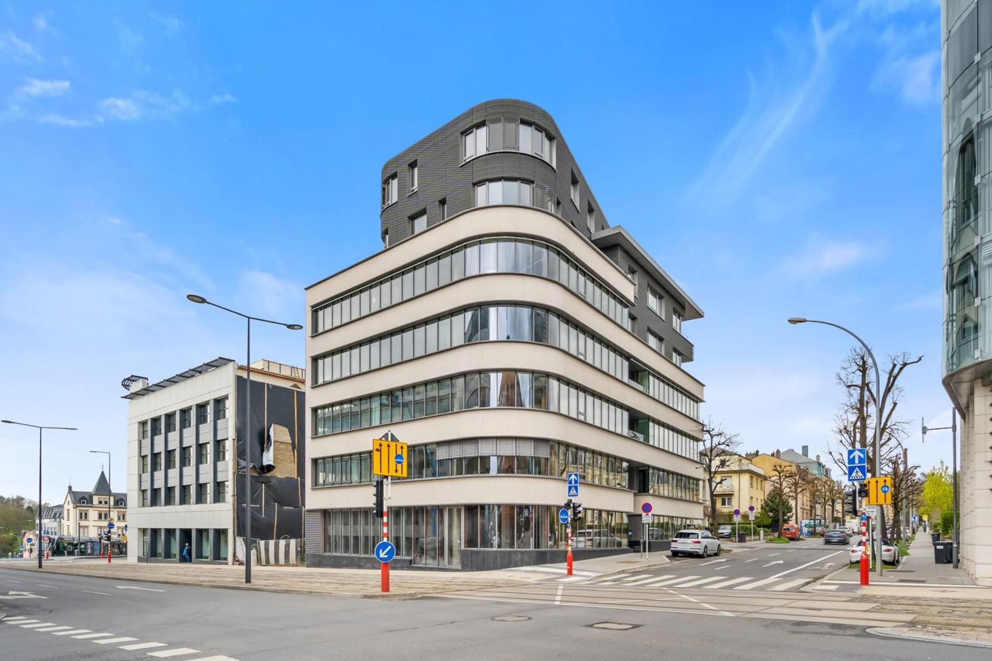 Elegant 2Br With Balcony In Heart Of Luxembourg Apartment Luaran gambar